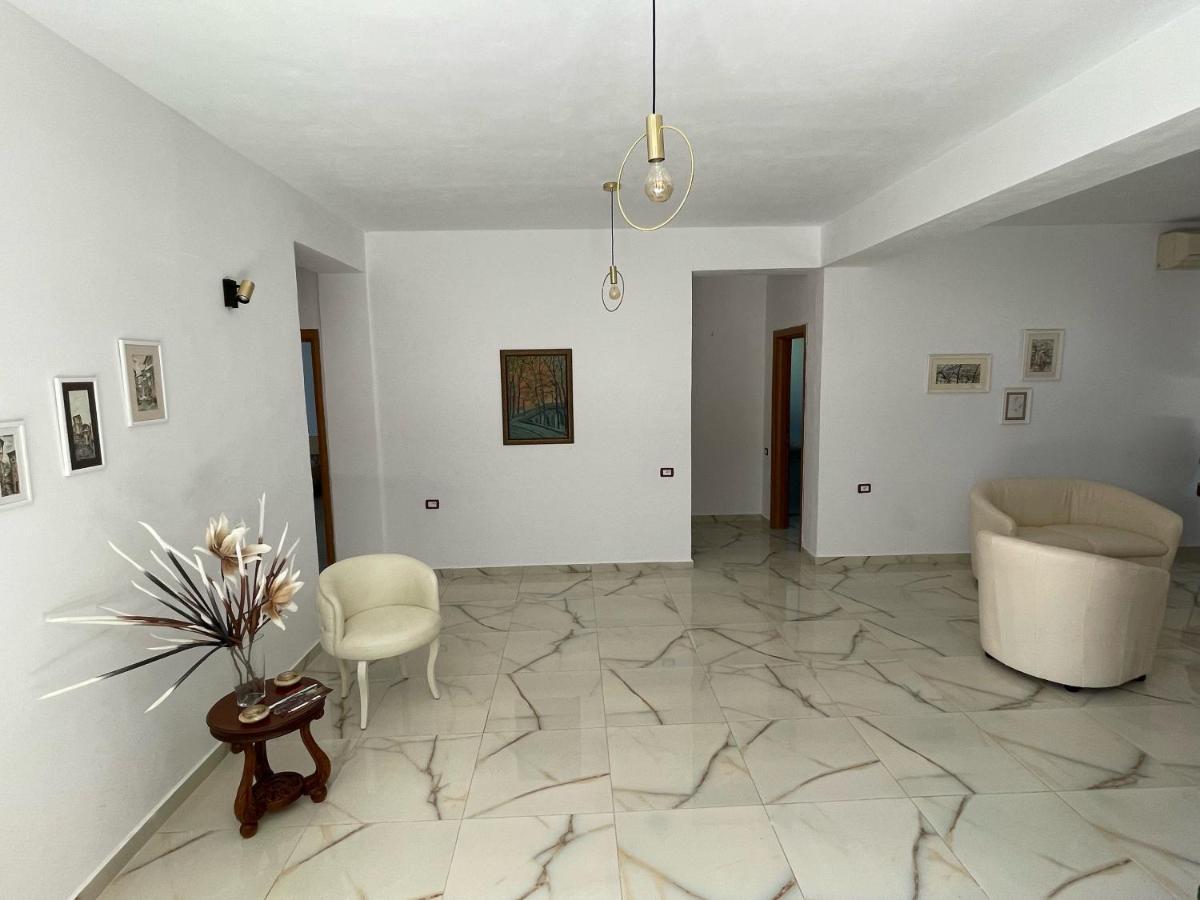 Xho'S Forest Guest House Berat Dış mekan fotoğraf